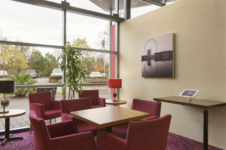 Guest Lobby