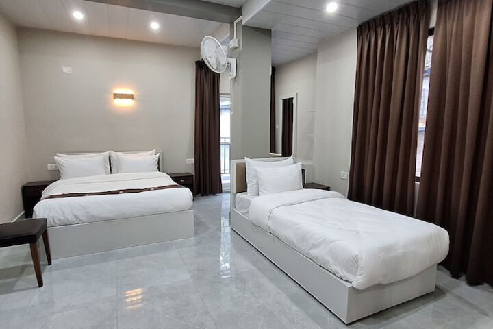 Room 2 of 58