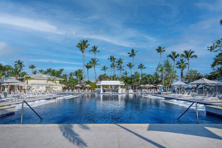 Pool Hotel
