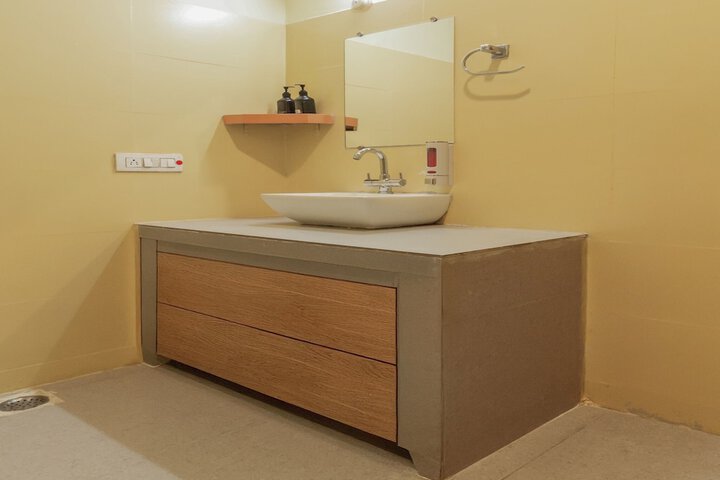 Room 14 of 27