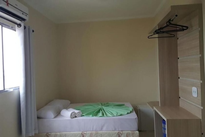 Room 11 of 24