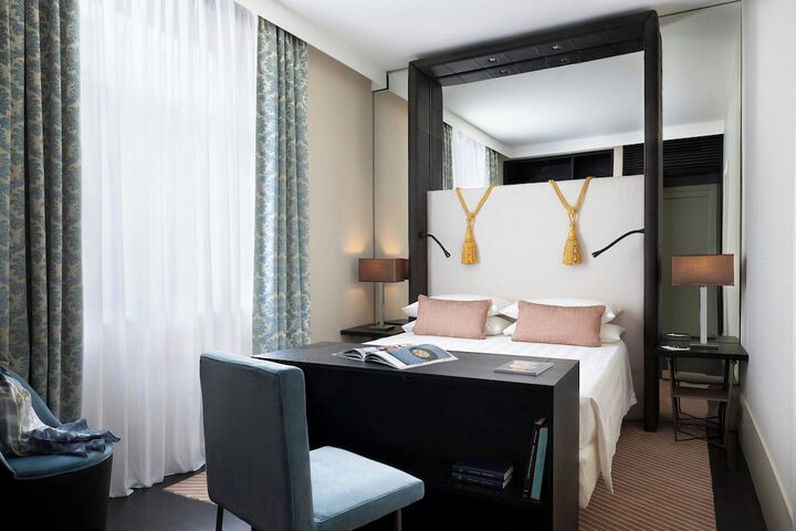 Room 44 of 113