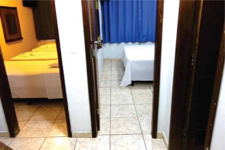 Room 11 of 19