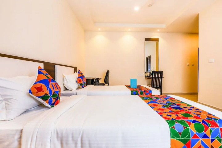 FabHotel Elephant Suites
