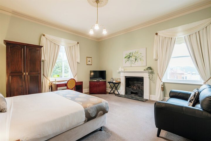 Room 22 of 59