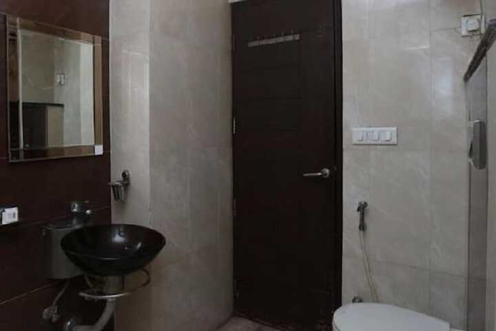 Room 7 of 7