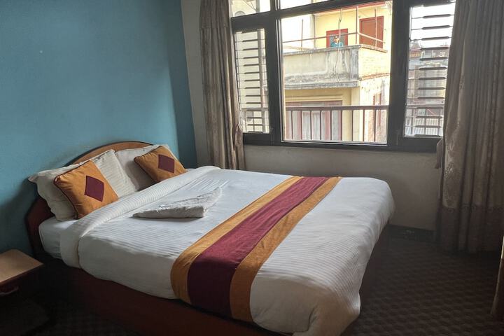 Room 13 of 52