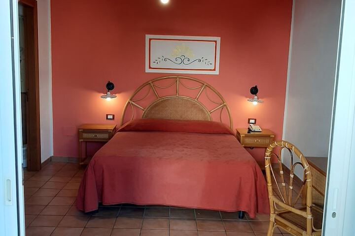 Room 59 of 249