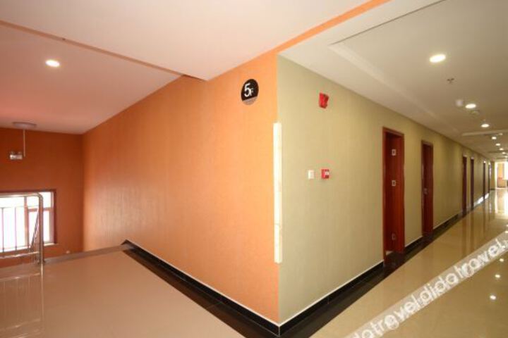 Hotel Interior 17 of 27
