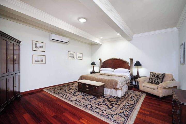 Room 36 of 85