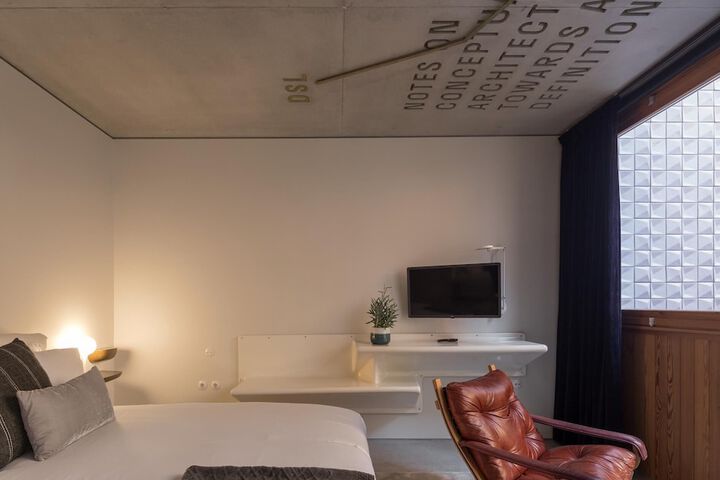 Room 29 of 129