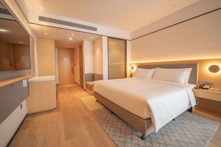 Room 16 of 55