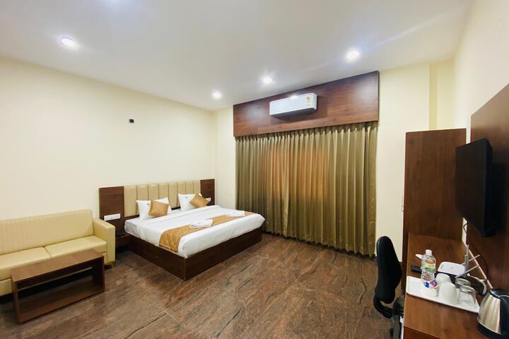 Room 17 of 35