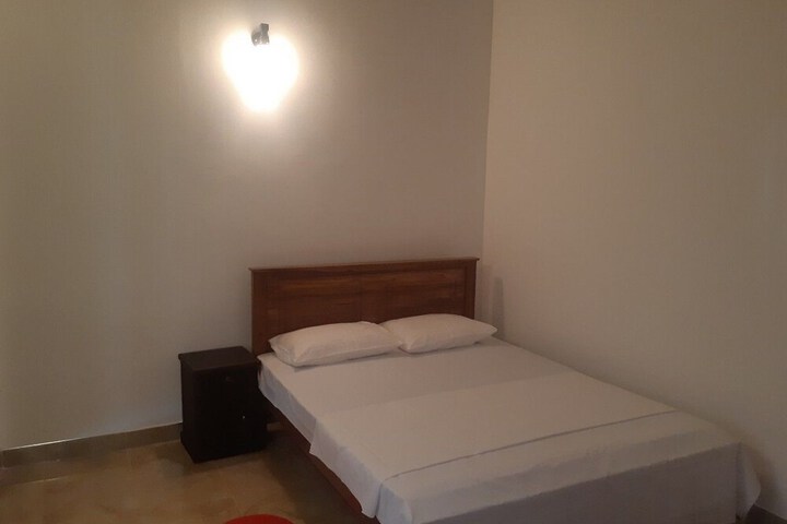 Room 21 of 54