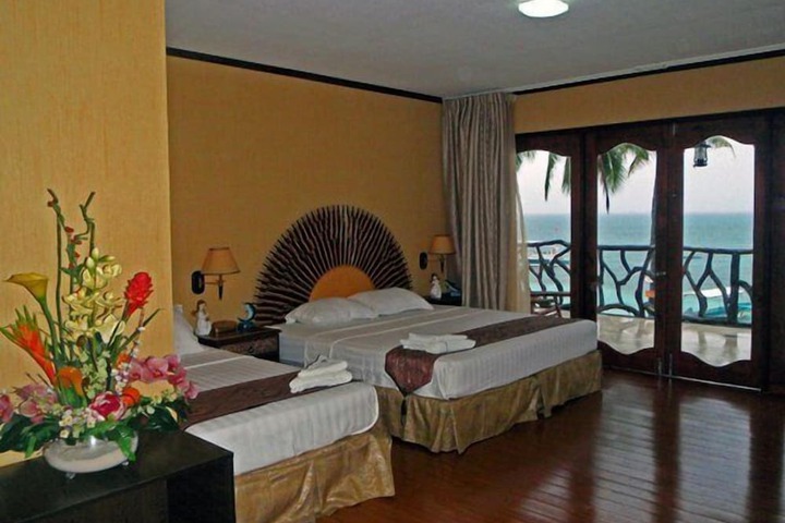 Room 6 of 39