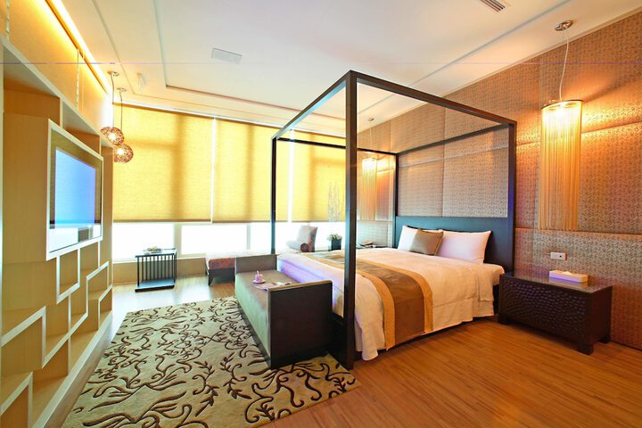 Room 14 of 29