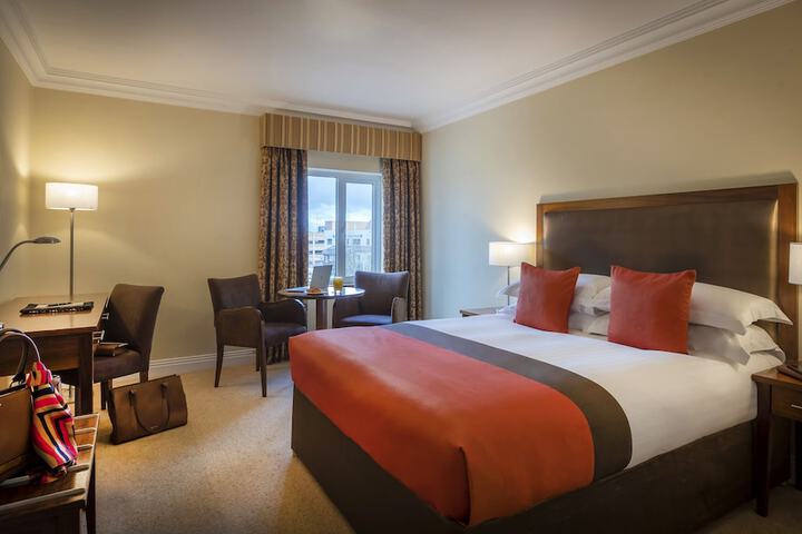 Room 3 of 47