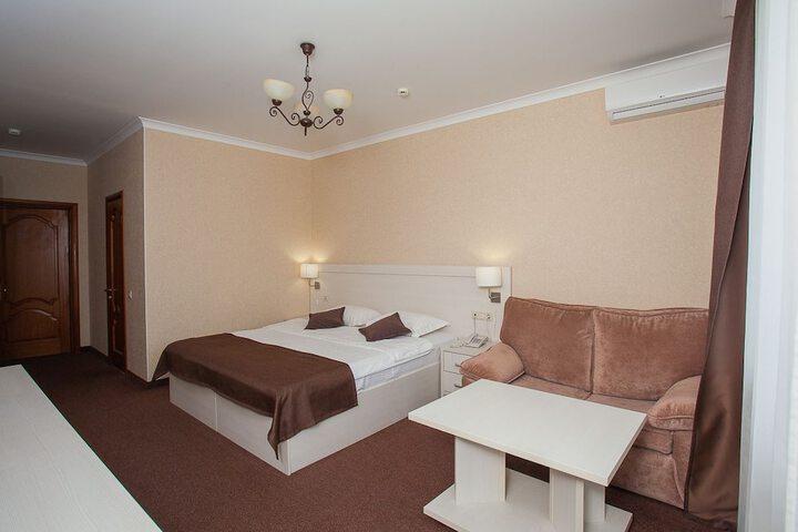 Room 20 of 49