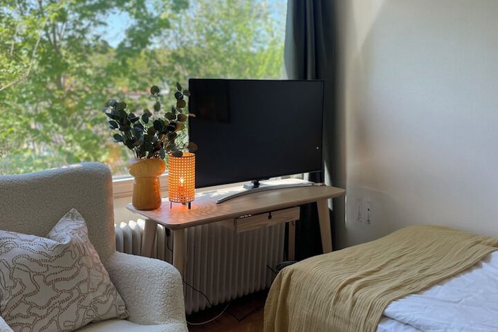 Room 9 of 31