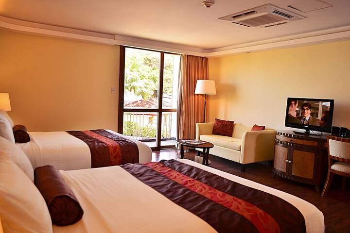 Room 3 of 75