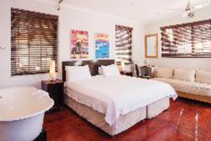 Room 21 of 23