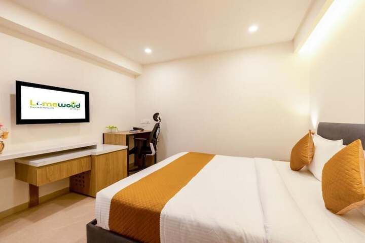 Room 11 of 29