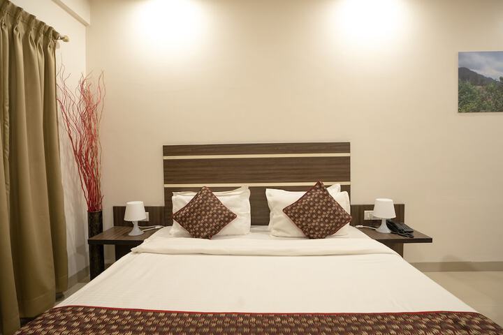 Room 6 of 23