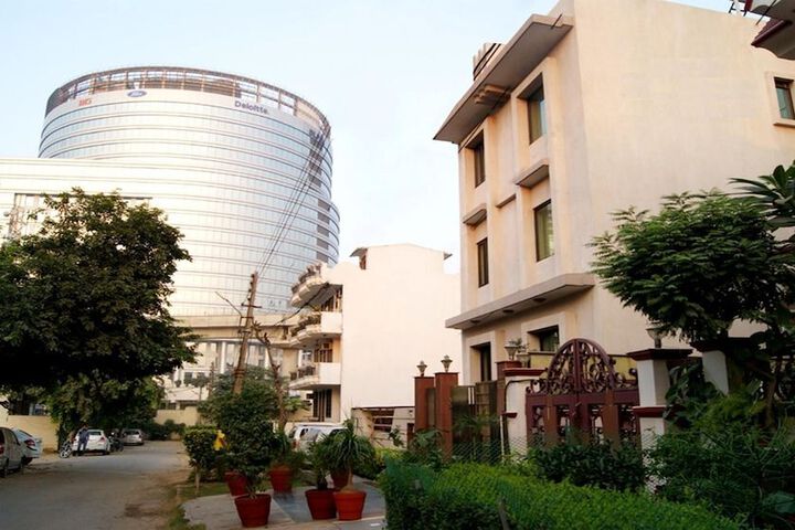 MAXFORT CYBER CITY