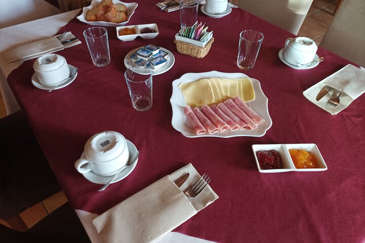 Breakfast/Coffee Service 51 of 81