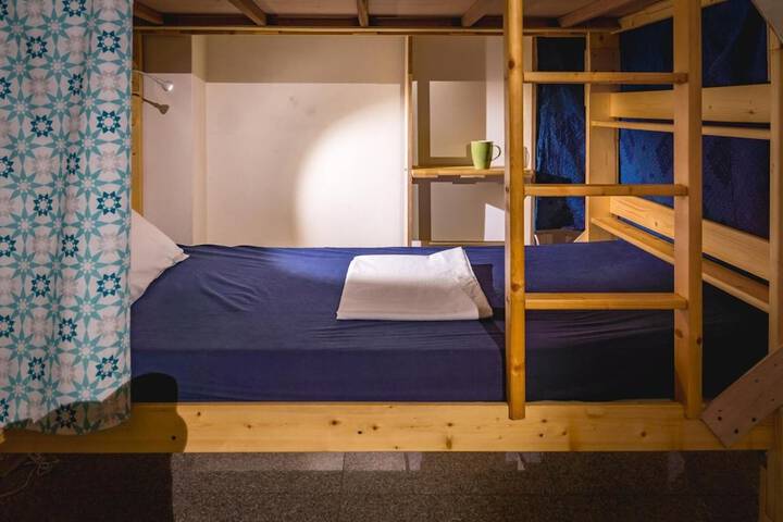 Room 18 of 61