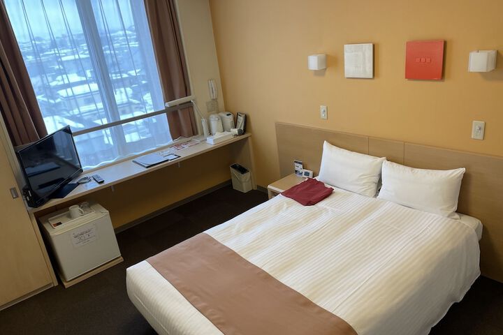 Room 11 of 36