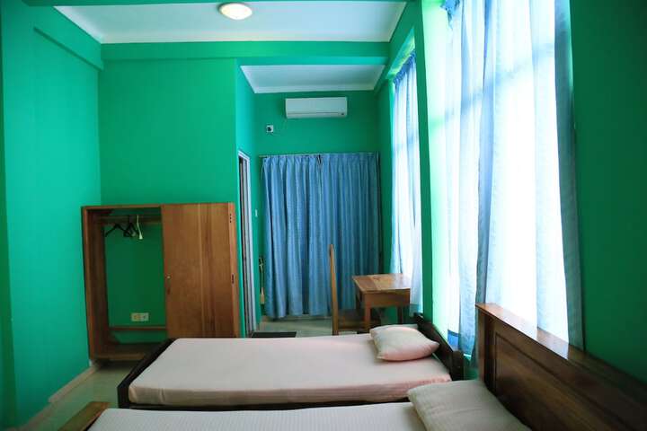 Room 7 of 59