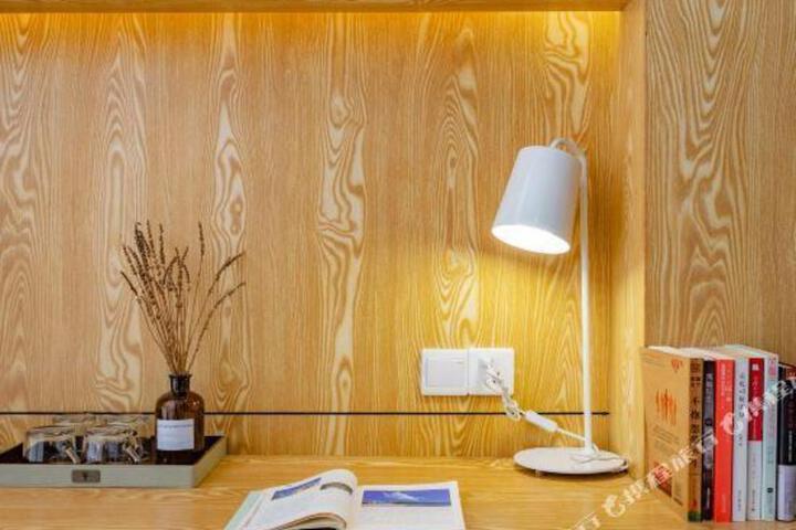 Yuhuayuan Design Hotel (Haikou Meilan Airport)