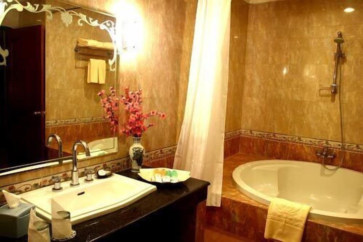 Bath Interior