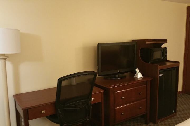 Room 11 of 24