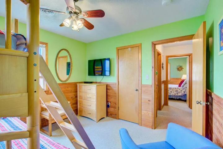 Room 2 of 15
