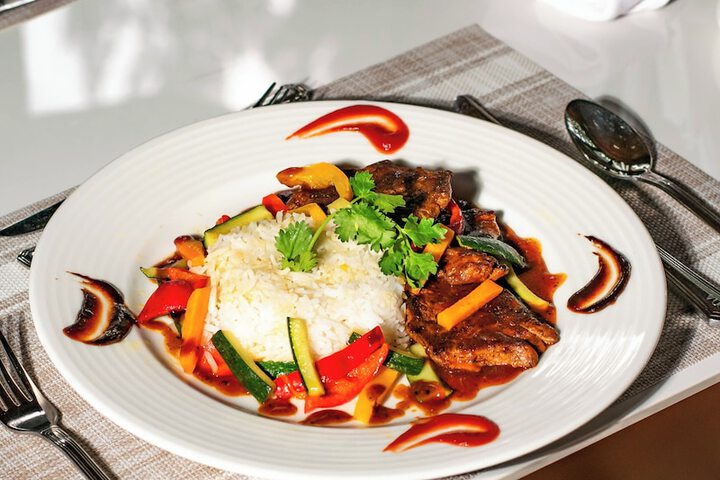 Dining 70 of 144