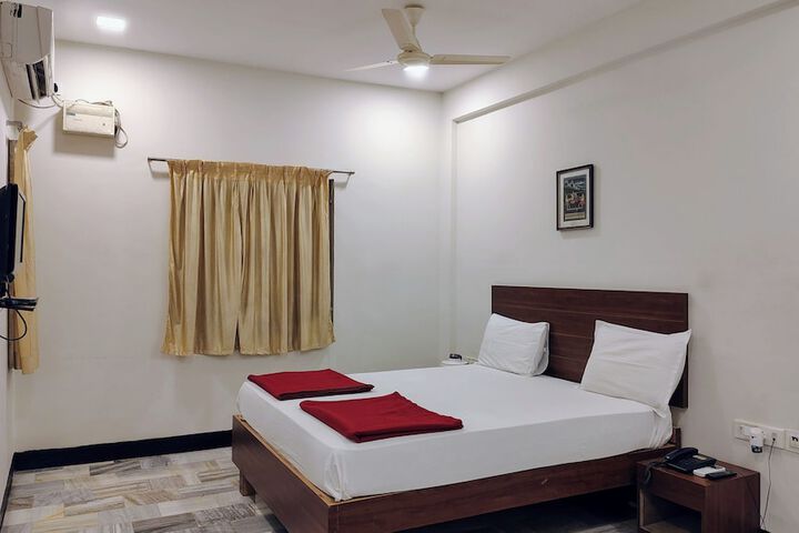 Room 10 of 22