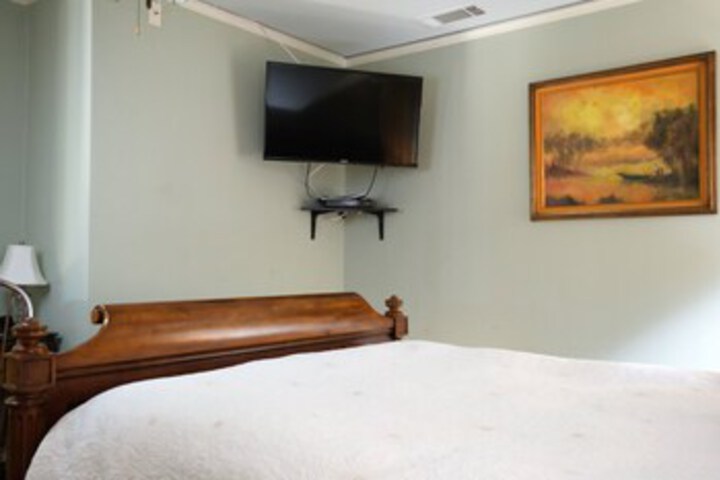 Room 82 of 252