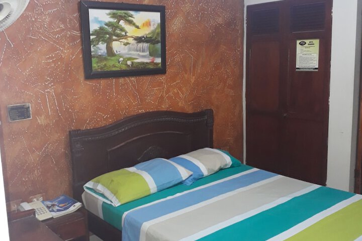 Room 12 of 42