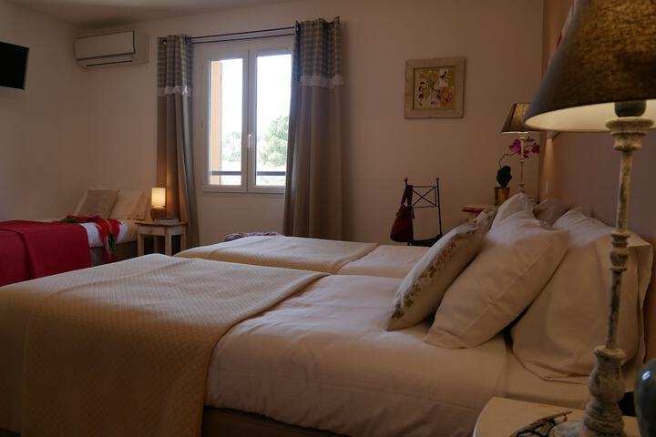 Room 12 of 54