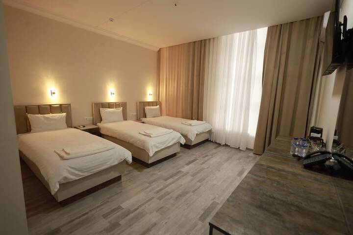Room 17 of 29