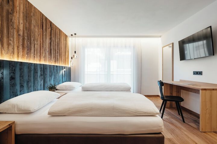 Room 32 of 108