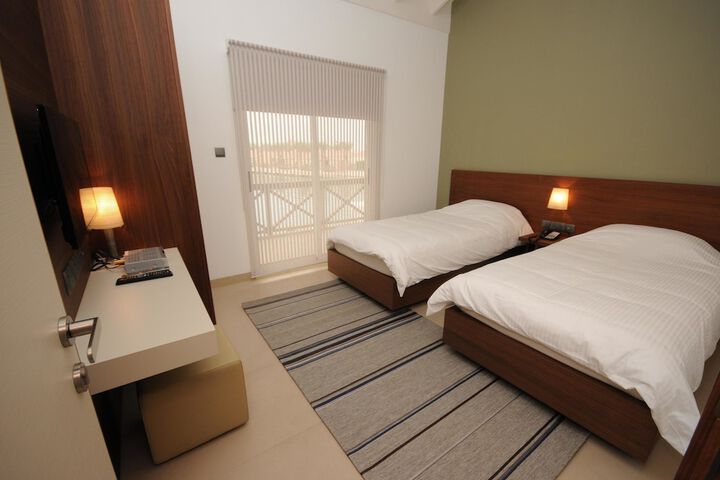 Room 5 of 123