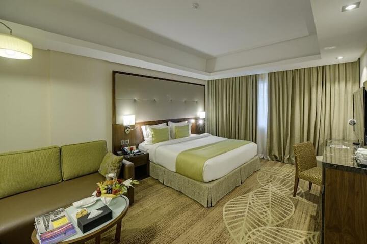 Room 9 of 23