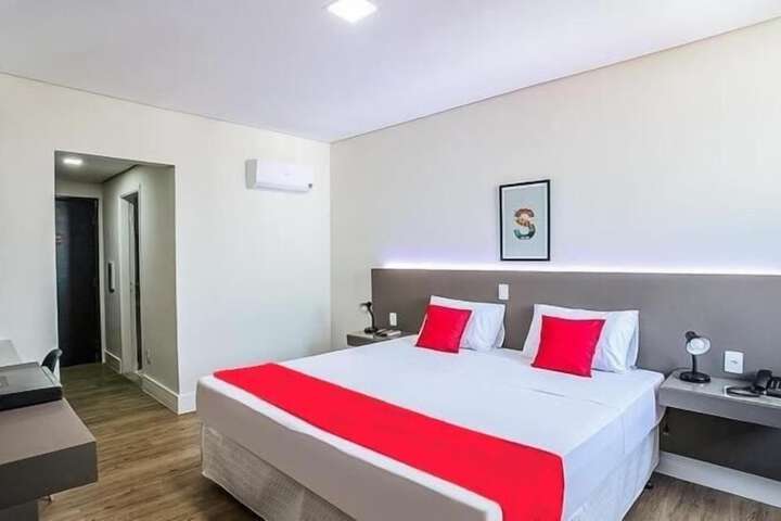 Room 6 of 43