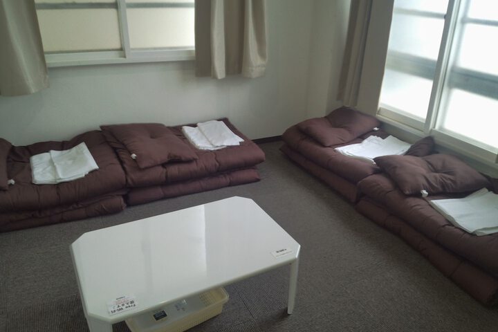Room 6 of 39