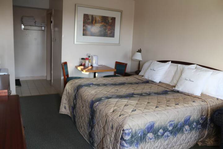 Room 3 of 59