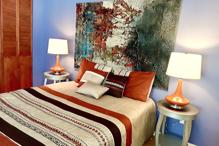 Room 2 of 135