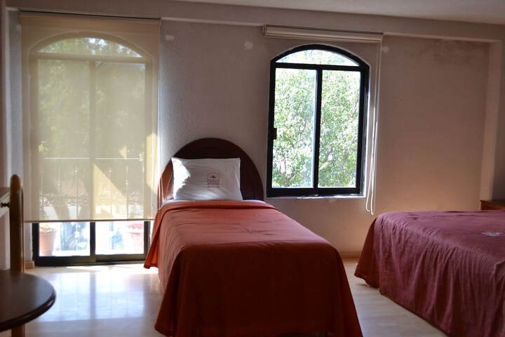 Room 15 of 36